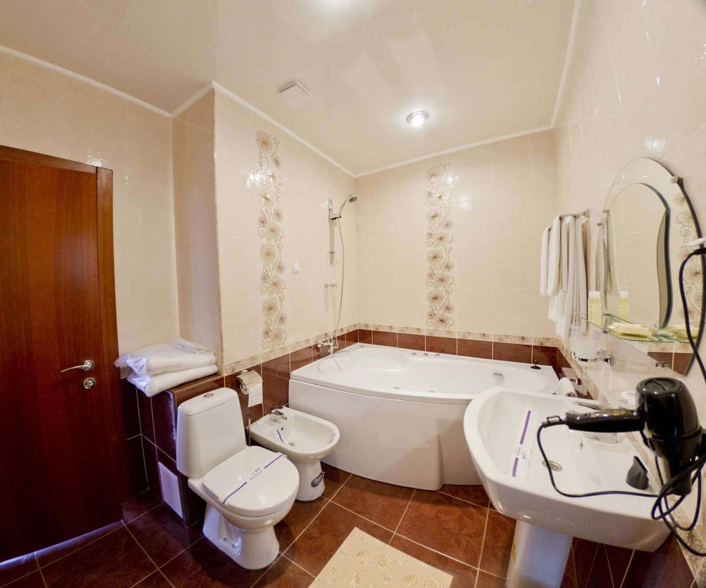 Kristina Hotel Zaporizhia Exterior foto