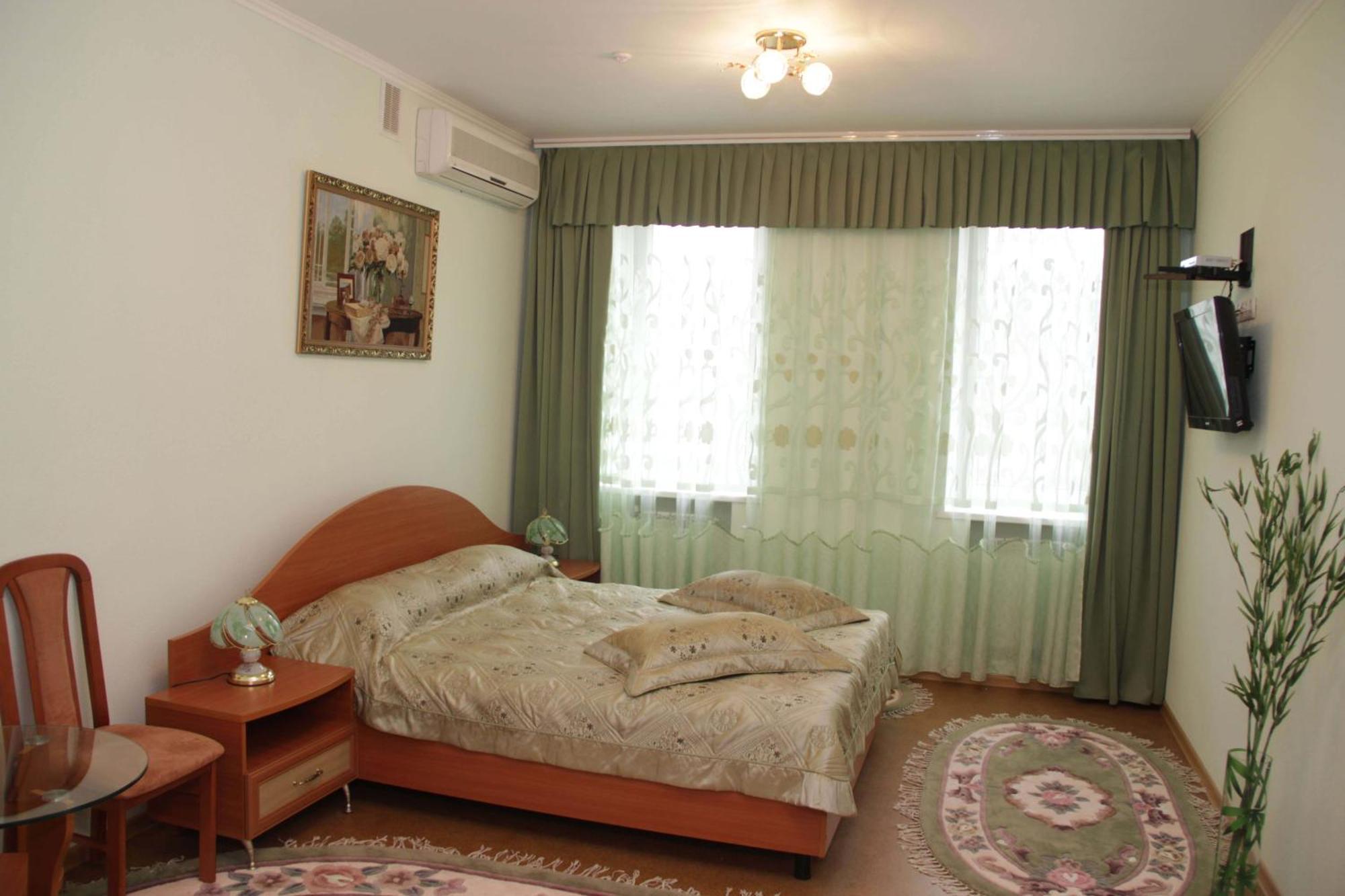 Kristina Hotel Zaporizhia Exterior foto